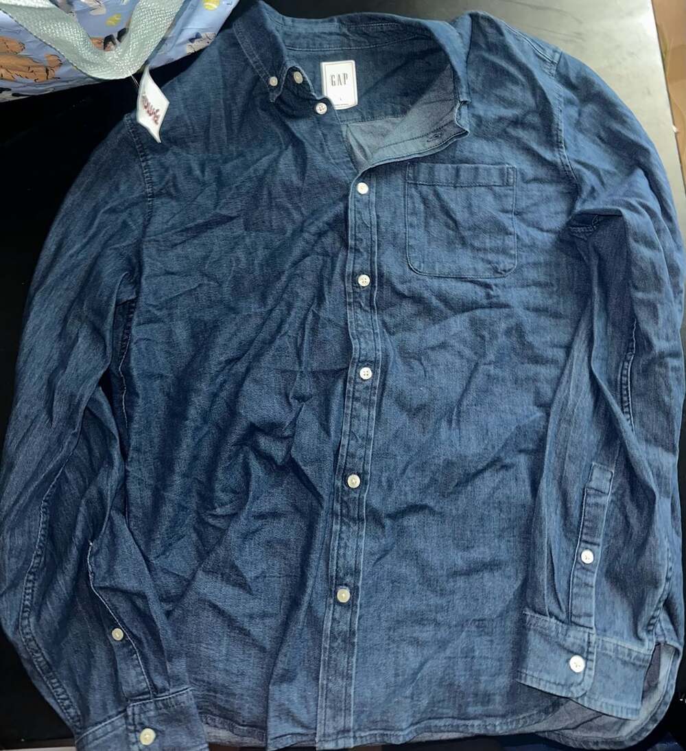 Gap Blue Denim Chambray Long Sleeve Button Down Shirt Men's Size L